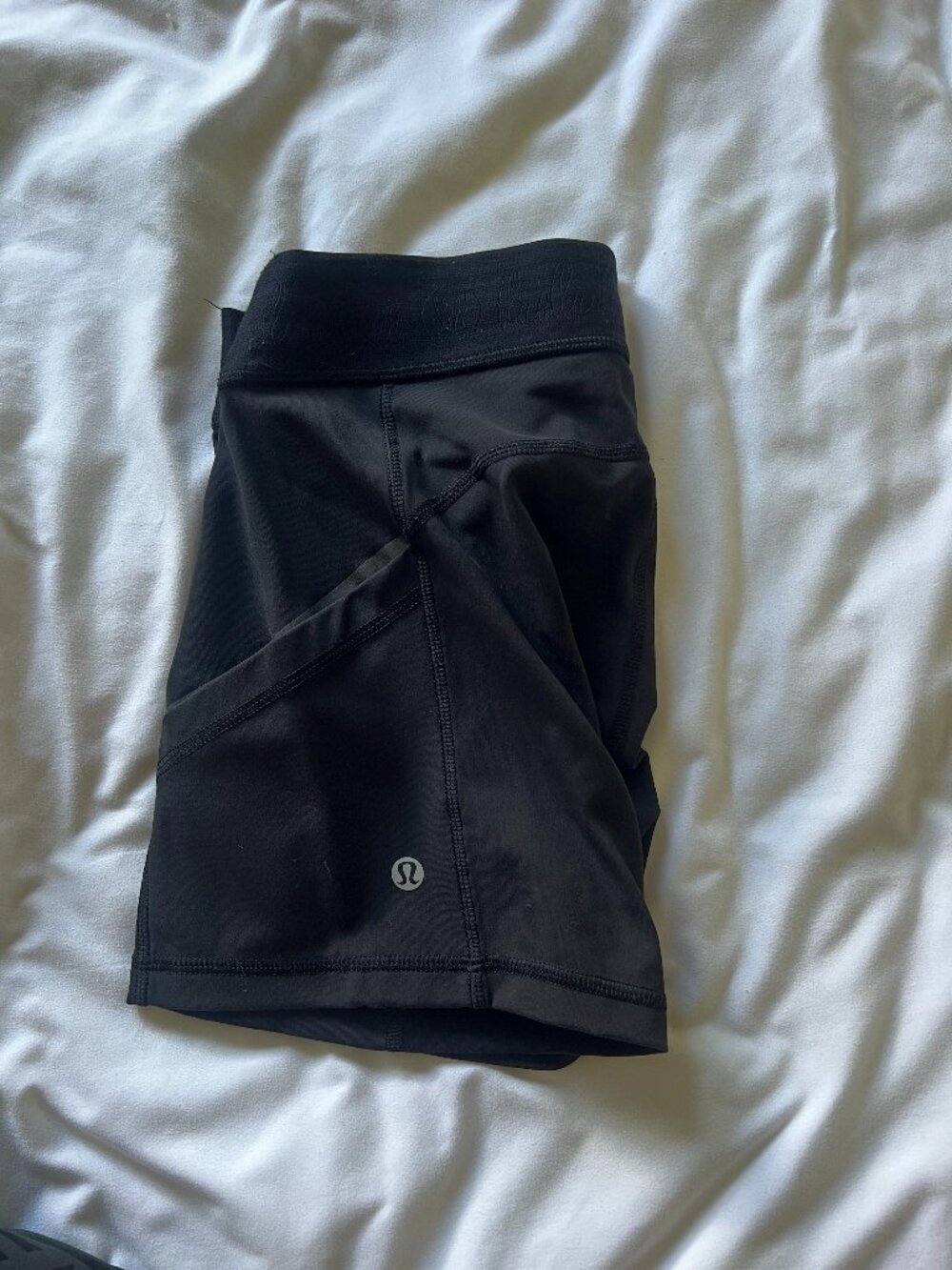 lululemon bike shorts with pocket